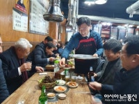 홍명표 창원시 자치행정국장, 명서시장 내 국밥집서 전통시장 일일 상인체험