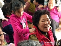 영동 구룡초, 경로당 3곳 방문해 위문공연 등 봉사활동