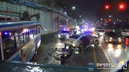 마산회원구 동마산IC교차로 앞 시내버스-승용차-택시 추돌...8명 경상