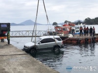통영 광도면 적덕마을 앞 해상 차량 추락...운전자 숨져