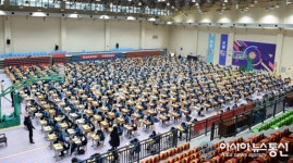 중국 창샤, 방역 차원으로 체육관이 대식당으로 변한 중학교