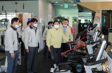 조근제 함안군수, 공공실내체육시설 재개장 대비 함안체육관 사전점검