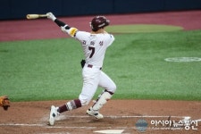 키움 히어로즈 SK 상대로 역전승, 팀은 9-8 승리