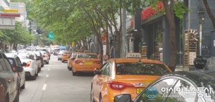 사진으로보는 강남 일대 택시 불법 주ㆍ정차 정체.사고  유발