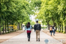 독일 정부는 오는 6월 29일까지 사회적 제한을 연장하기로 결정