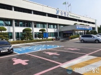 증평군, 여성민원인 배려 눈길…청사내 전용 주장장 3면 확보