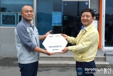김해시, ‘김해형 강소기업’ 현판 전달...본격 육성