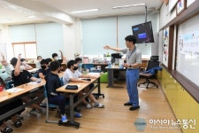 광양제철소, 광양진월중 ‘진로탐색’ 강연