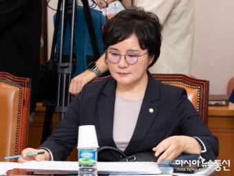 [아통 포토] 법사위 참석한 조수진 미래통합당 의원