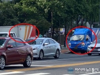 대한에프에쓰에쓰(주)서울송파우체국 | 나란히 불법주·정차 우체국-CJ 대한통운 택배차량