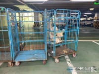 이마트 상봉점, 주차라인을 차지하고 있는 부서진 마네킹