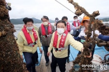 허성무 창원시장, 김정호 국회의원과 진동만 해역 등 빈산소수괴 피해현장 점검