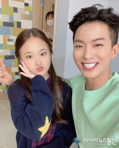 트로트 가수 김다현, 아파트 리메이크로 새로운 도전정신 선보여
