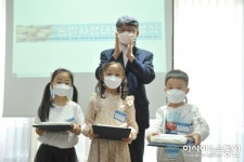 [사진뉴스] 유치부 소망상을 수상받은 어린이들