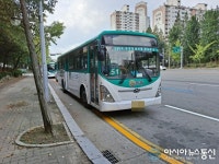 안양시청과 삼양운수 유착관계 아니야? 지속적인 불법 주차 안양 삼영운수 51번 버스