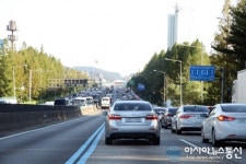 한글날 3일 연휴, 고속도로는 정체