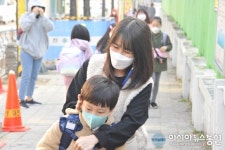 우리 아들 학교 잘 다녀와!