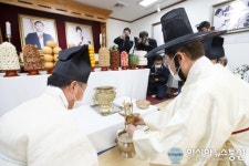 구미서 '박정희 대통령 41주기 추모식' 거행