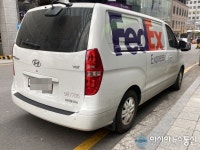 교통사고률 높이는 불법 주정차 택배차량…단속 시급