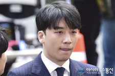 승리, 유인석 성매매 폭로에 박한별 주목 힘내라