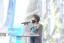 축사하는 박민자 동구의회의장, 주민들의 삶이 나아지는 천동을 기대한다