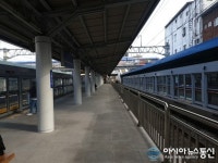[아통포토] 코로나19로 인적드문 서울 노량진역 승강장