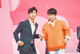 임영웅·이찬원, 훈훈한 투샷 '잘생긴 애 옆에 잘생긴 애'