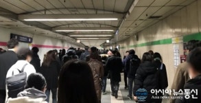 [아통포토] 2·8호선 환승구간, 잠실역 통로
