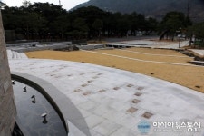 하동군, 하동송림 하모니파크에 유명인 핸드프린팅 설치