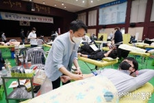 [아통포토] 동대문구청, 혈액 수급난 극복 위한 단체헌혈 실시