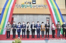 충남 천안중앙시장 주차빌딩 개장…전통시장 활성화 기대