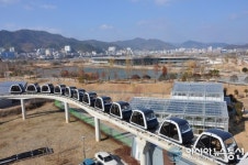 순천시, 소형경전철 ‘스카이큐브’ …통합발권 할인 · 문학관역 도보구간 친환경 갈대열차 투입 ‘개통