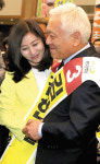 김한길, 강원경선서 선두 재탈환