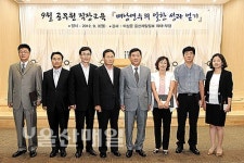 중구청, 사회복지유공자·직원에 표창
