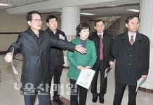 시의회 산업건설위, 문수지하보도시설 현장방문