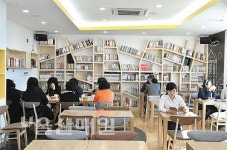 양산타워 이어 양산문화원에도 북카페 오픈 새로운 시민 생활문화공간 자리매김
