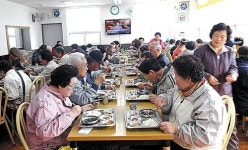 북정동 여성봉사회, 성남경로식당 급식봉사