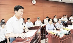 박성환 행정부시장, 시의회 예특위 출석
