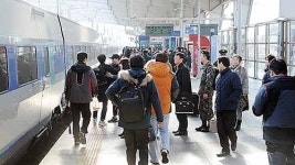 KTX울산역은 벌써 설 분위기