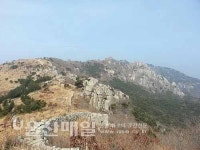 봉우리마다 솟아오른 기암괴석… 풍진 세상을 호령하네 부산의 진산 금정산