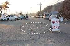 길 건너던 60대 여 덤프트럭 치여 사망