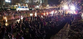 울산시민, 남구 여천천 밝힌 전통등 아름다움에 매료