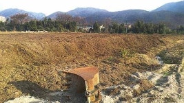 양산석계산단㈜, 파쇄목 폐기물 600톤 불법처리인근 농장 6,600㎡에 퇴비용 적재