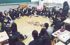 스승의날 이벤트 당첨… 특별한 선물에 선생님도 감동