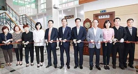 꿈꾸는 작은 서가 개소