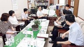 본관-체육관 연결통로 없어 비올때 불편…우천 통로 설치를