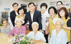 박성민 중구청장, 다운경로식당 어르신 격려