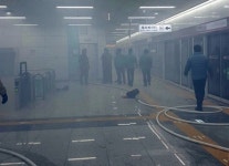 연기 가득 찬 설화명곡역