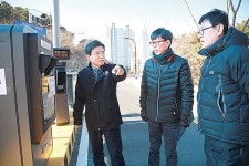 박재경 동구 부구청장, 대왕암공원 유료주차장 시스템 점검