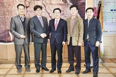 신장열 군수, 박원상 외식업울주군지부장과 환담